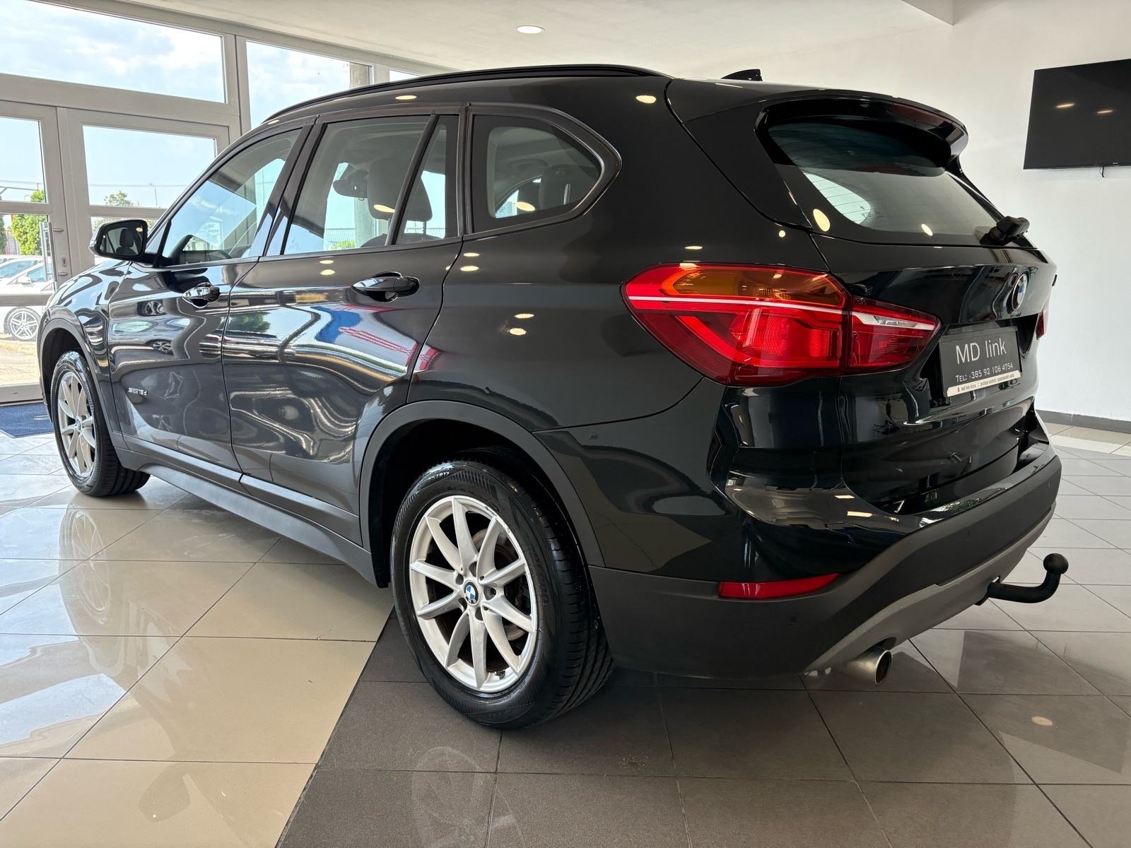 BMW X1 sDrive 18d Advantage, fotografija 4