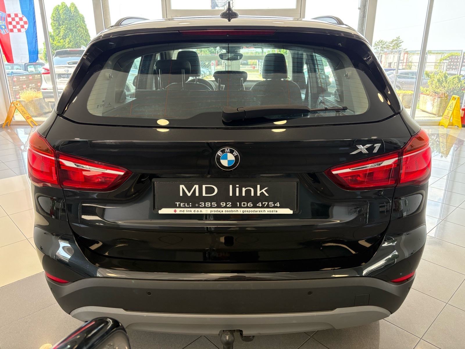 BMW X1 sDrive 18d Advantage, fotografija 5