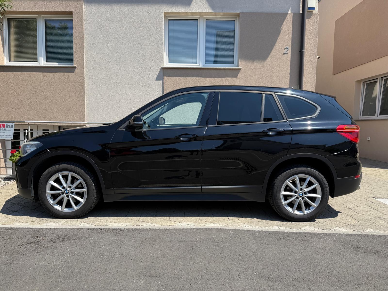 BMW X1 sDrive 18d automatik, fotografija 9