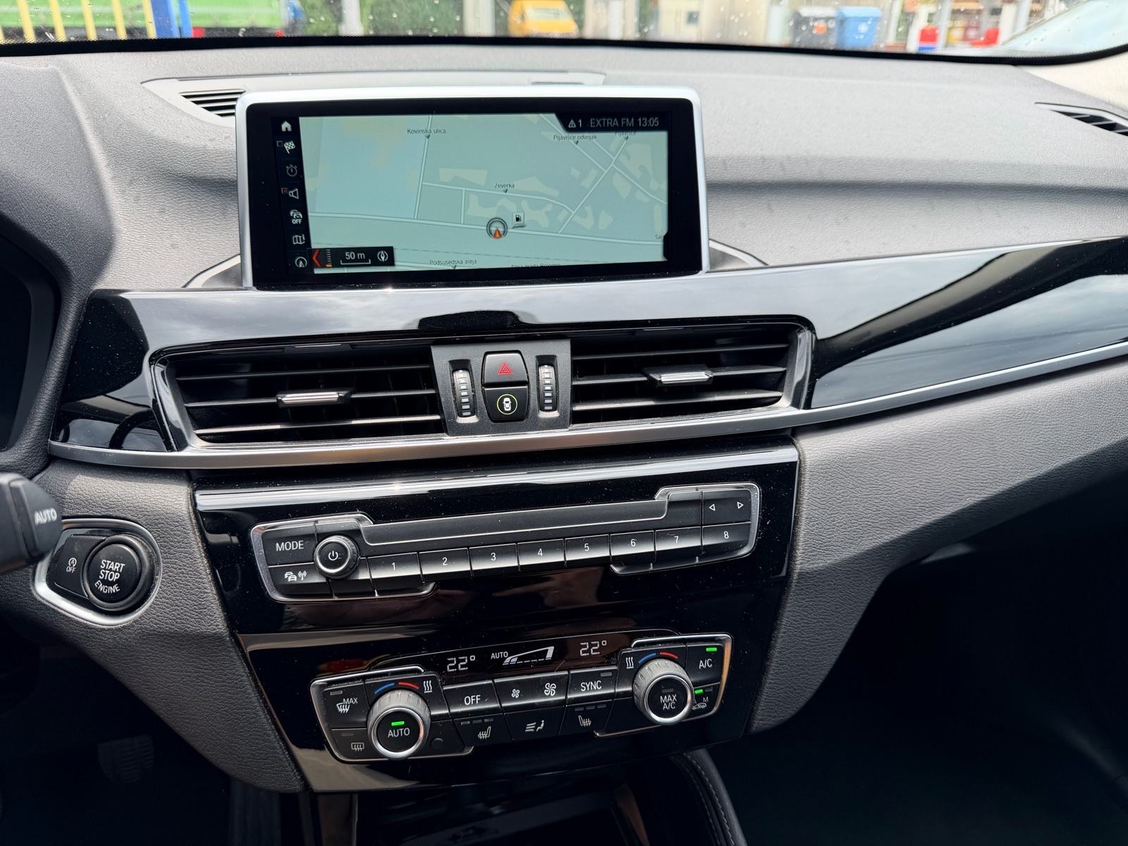 BMW X1 sDrive 18d Sport Line*ODLIČNO STANJE*GARANCIJA*KAMERA*LEASING*, fotografija 15