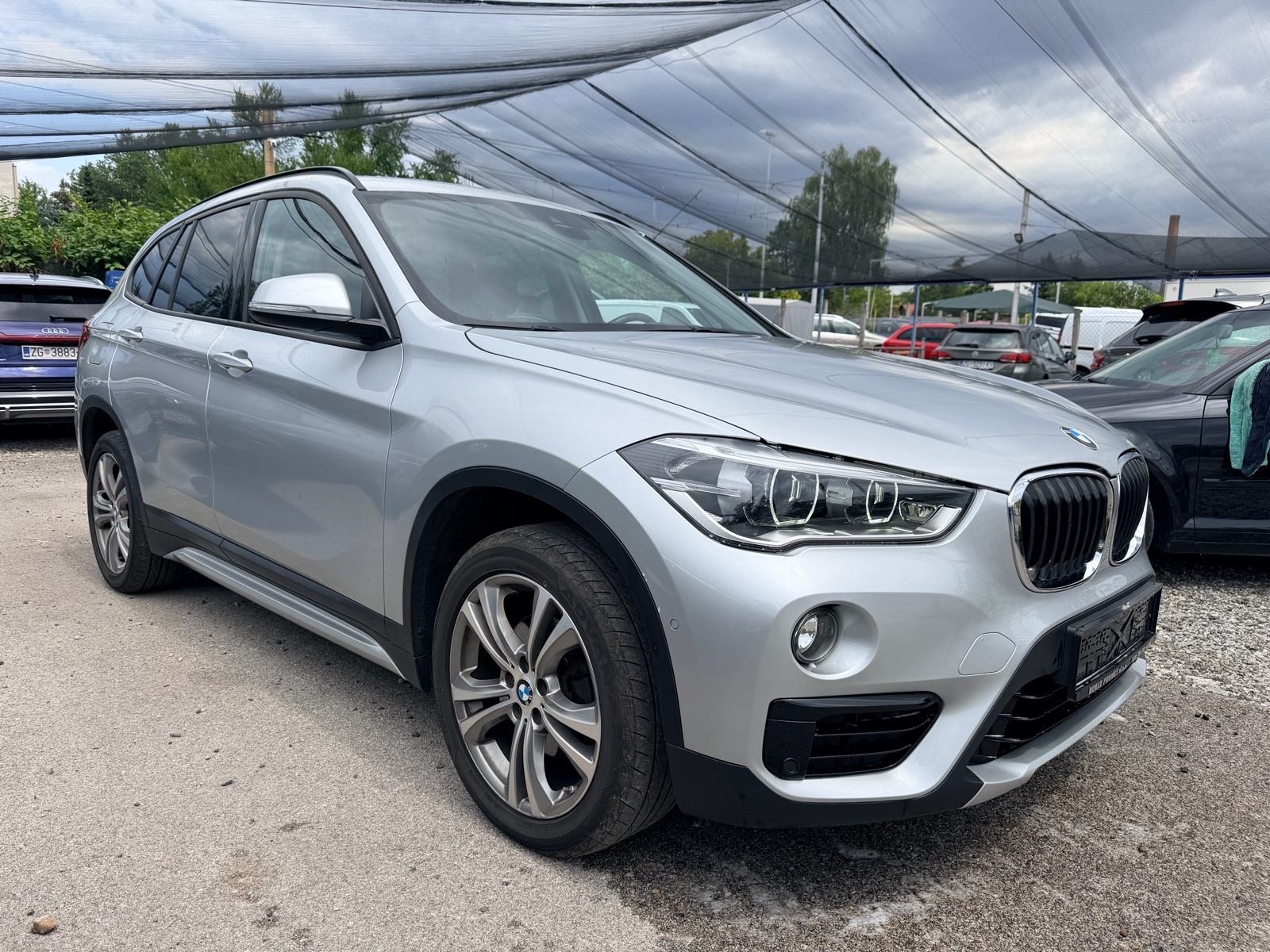 BMW X1 sDrive 18d Sport Line*ODLIČNO STANJE*GARANCIJA*KAMERA*LEASING*, fotografija 5