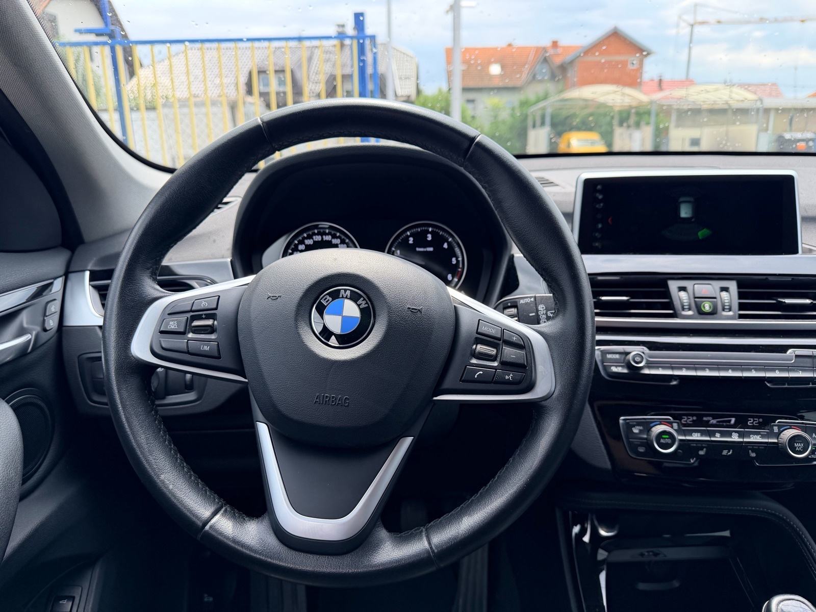 BMW X1 sDrive 18d Sport Line*ODLIČNO STANJE*GARANCIJA*KAMERA*LEASING*, fotografija 18