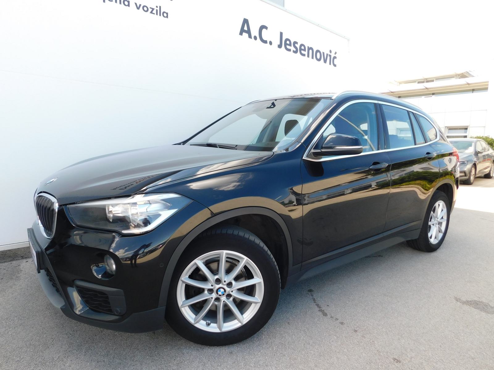 BMW X1 sDrive16d Advantage automatik-LEASING BEZ UČEŠĆA!, fotografija 7