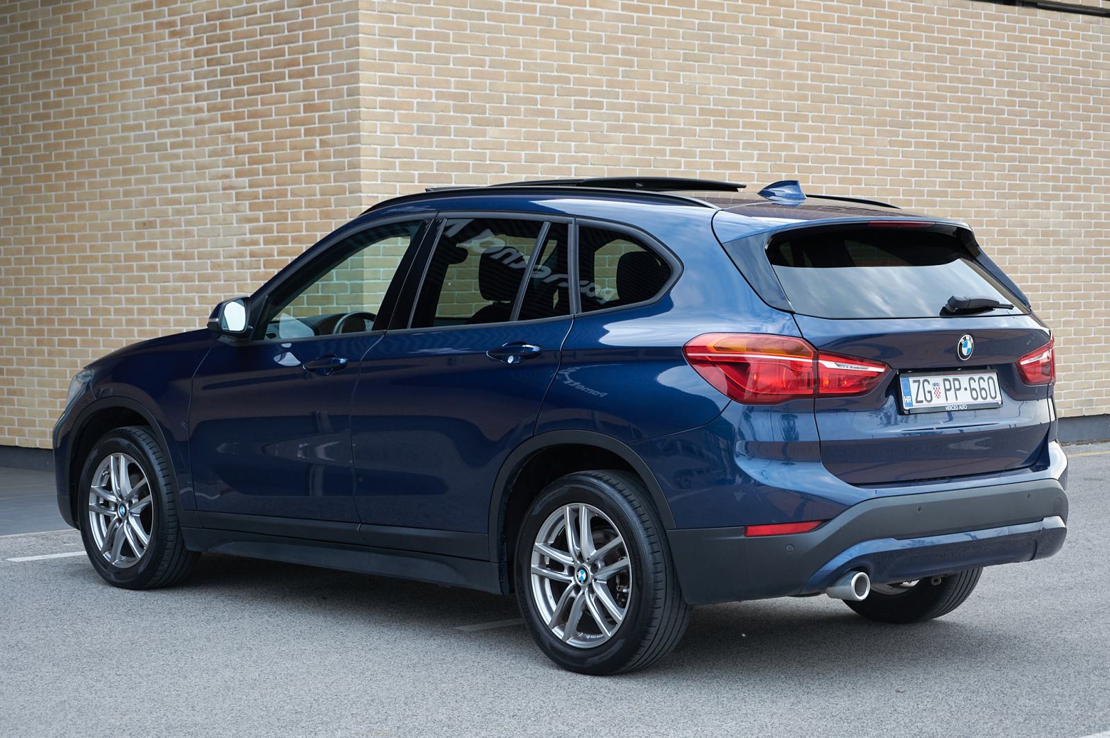 BMW X1 sDrive16d aut.-tipt. mod.2020g. LCI redizajn. Servisna knjiga., fotografija 4