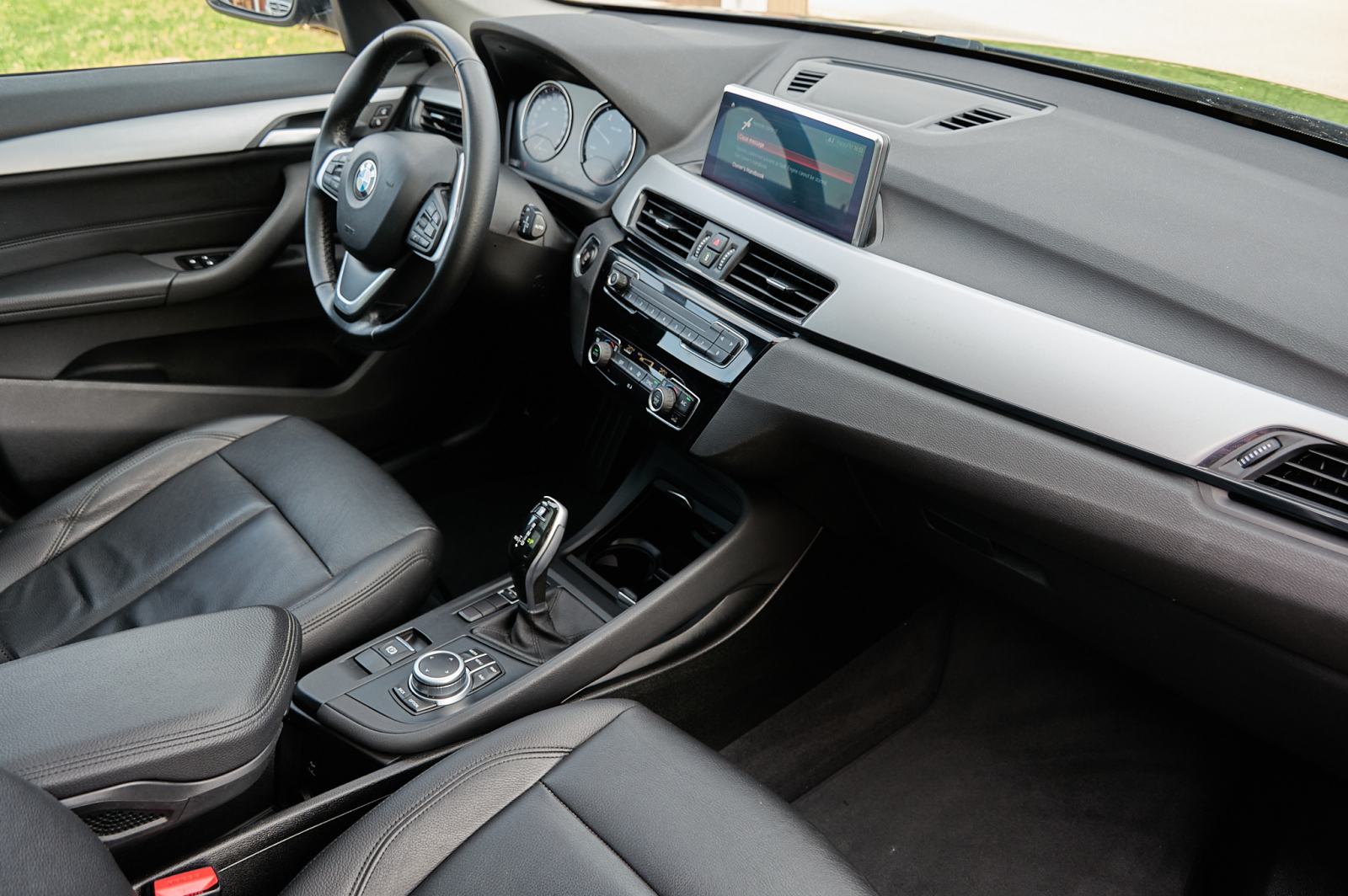 BMW X1 sDrive16d aut.-tipt. mod.2020g. LCI redizajn. Servisna knjiga., fotografija 10