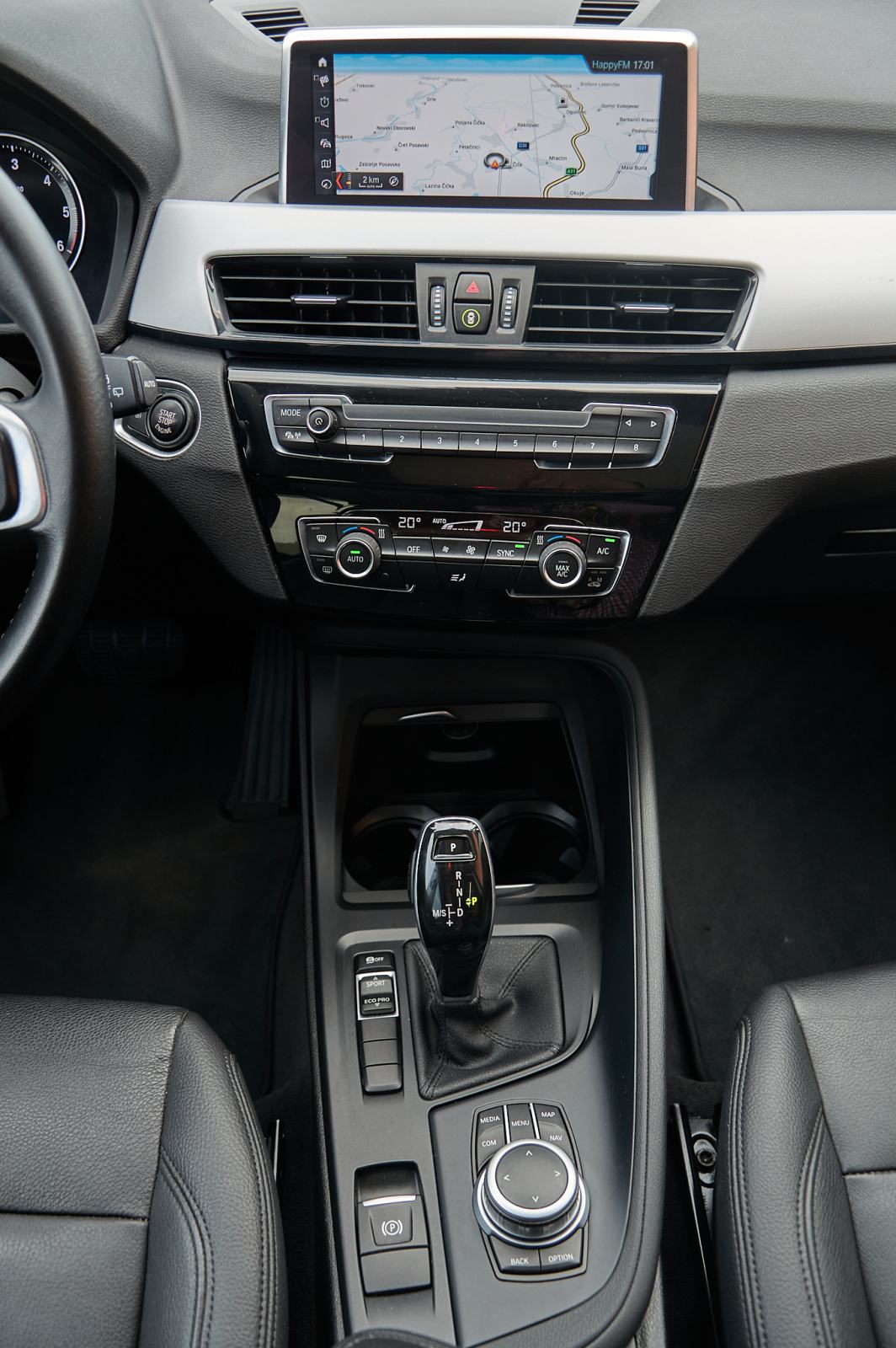 BMW X1 sDrive16d aut.-tipt. mod.2020g. LCI redizajn. Servisna knjiga., fotografija 14