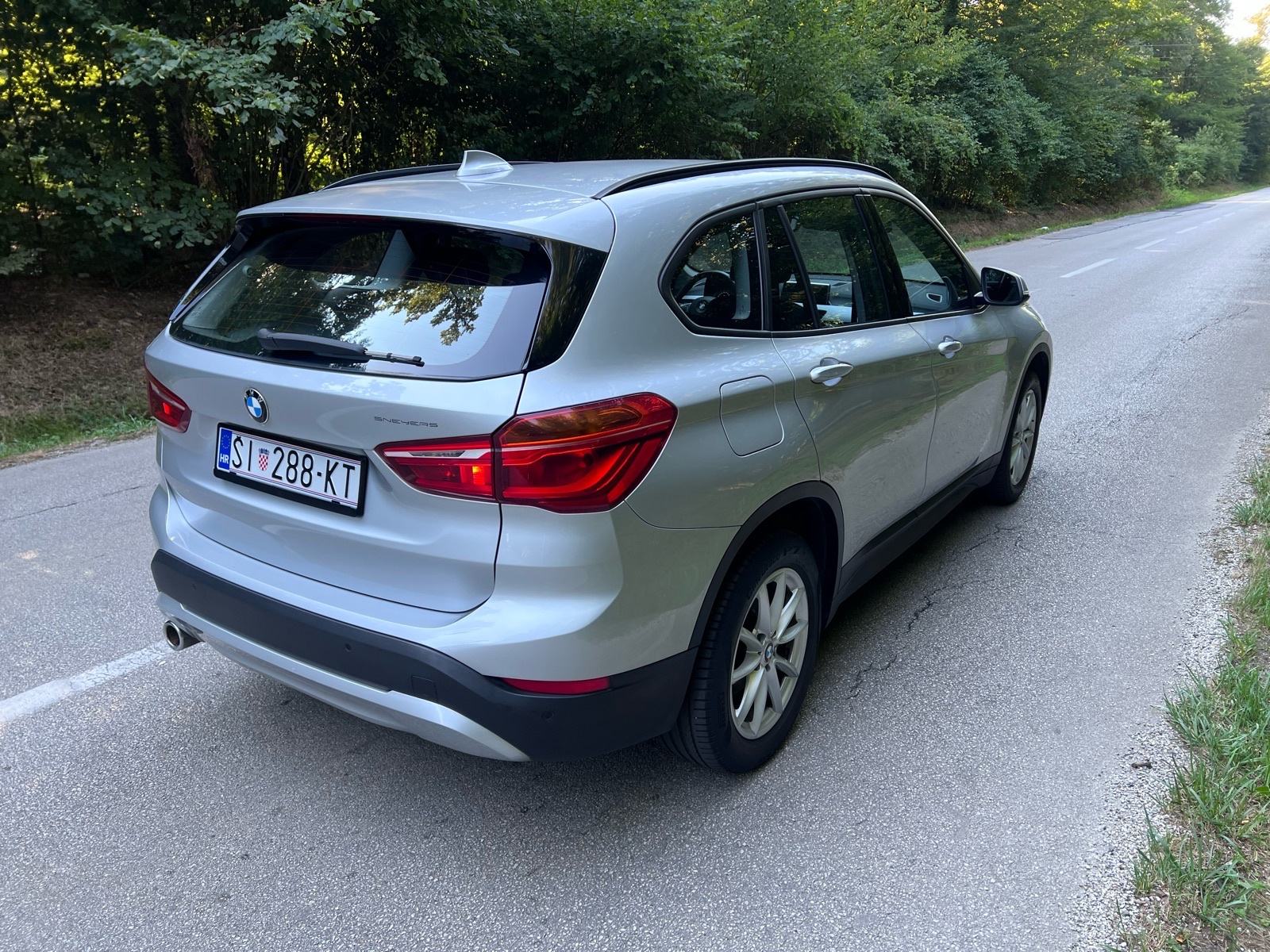 BMW X1 Automatik, LCI model redizajn 2020, veliki ekran, BMW servisna, fotografija 3