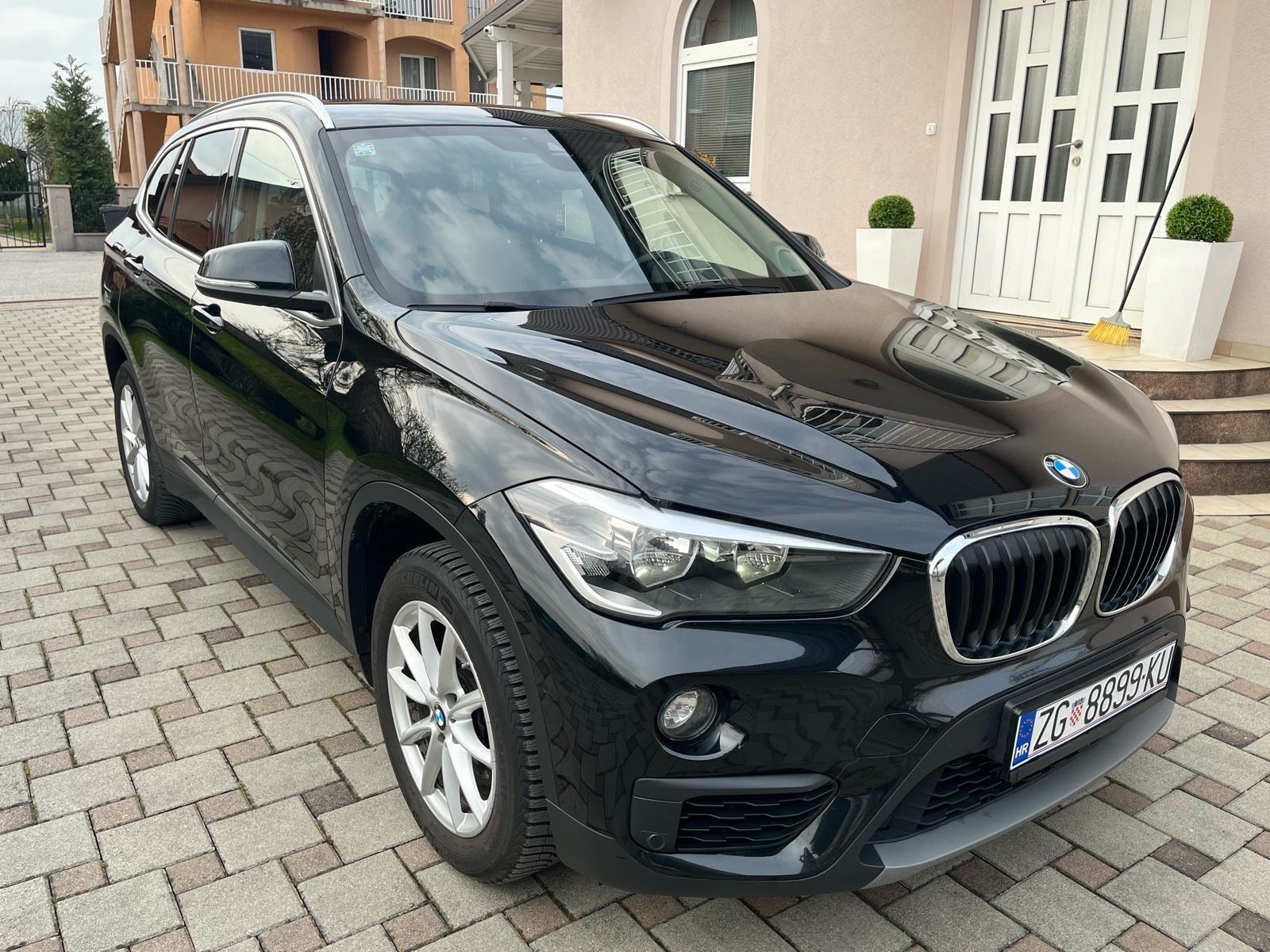 BMW X1 sDrive16d, Automatik, LCI redizajn, servisna povijest, fotografija 3