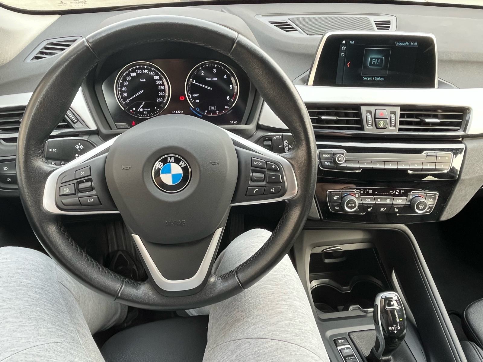 BMW X1 sDrive16d, Automatik, LCI redizajn, servisna povijest, fotografija 13