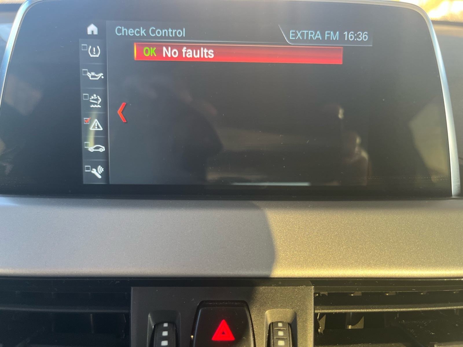 BMW X1 sDrive16d, Automatik, LCI redizajn, servisna povijest, fotografija 19