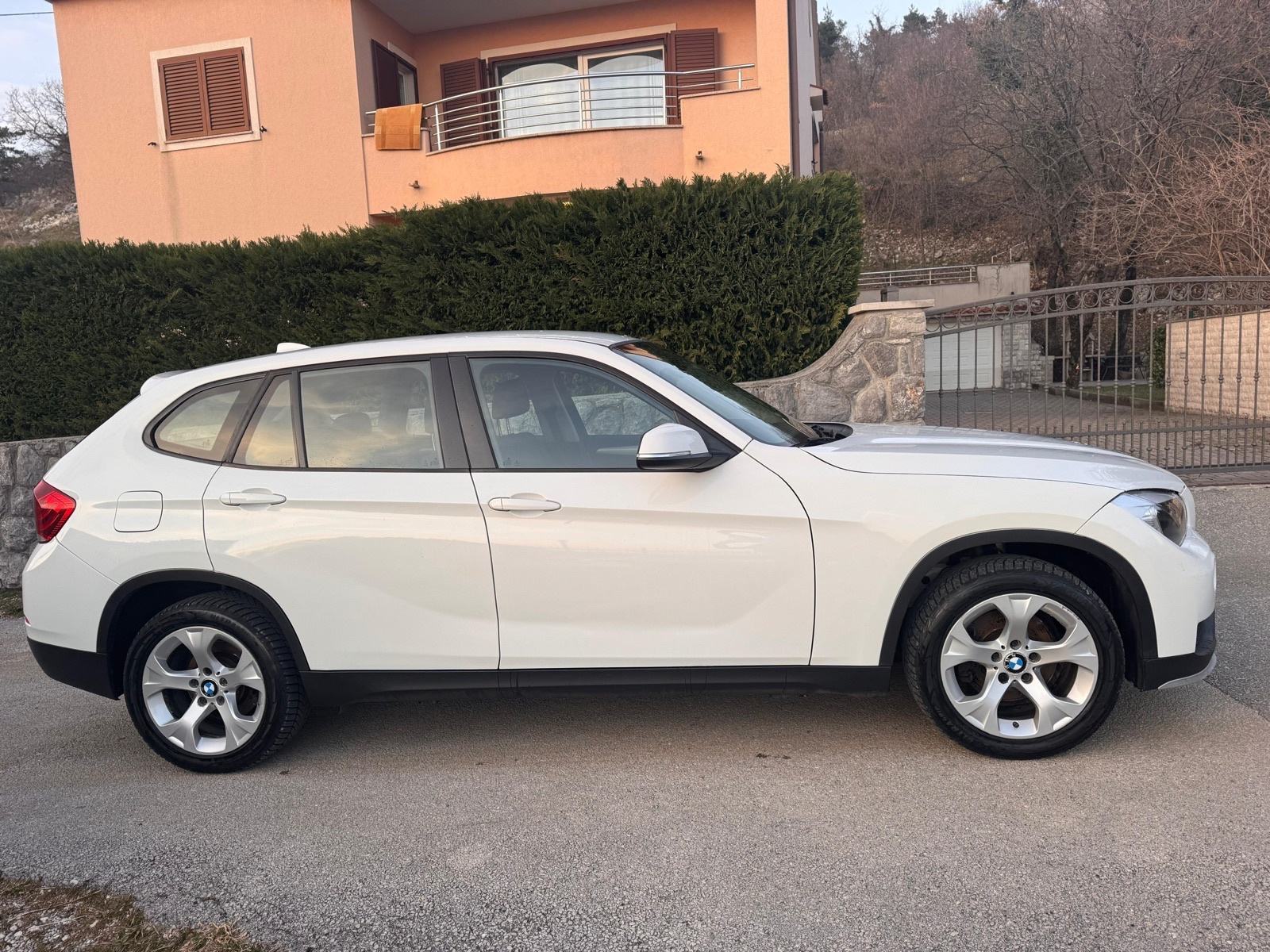 BMW X1 sDrive16d automatik, fotografija 7