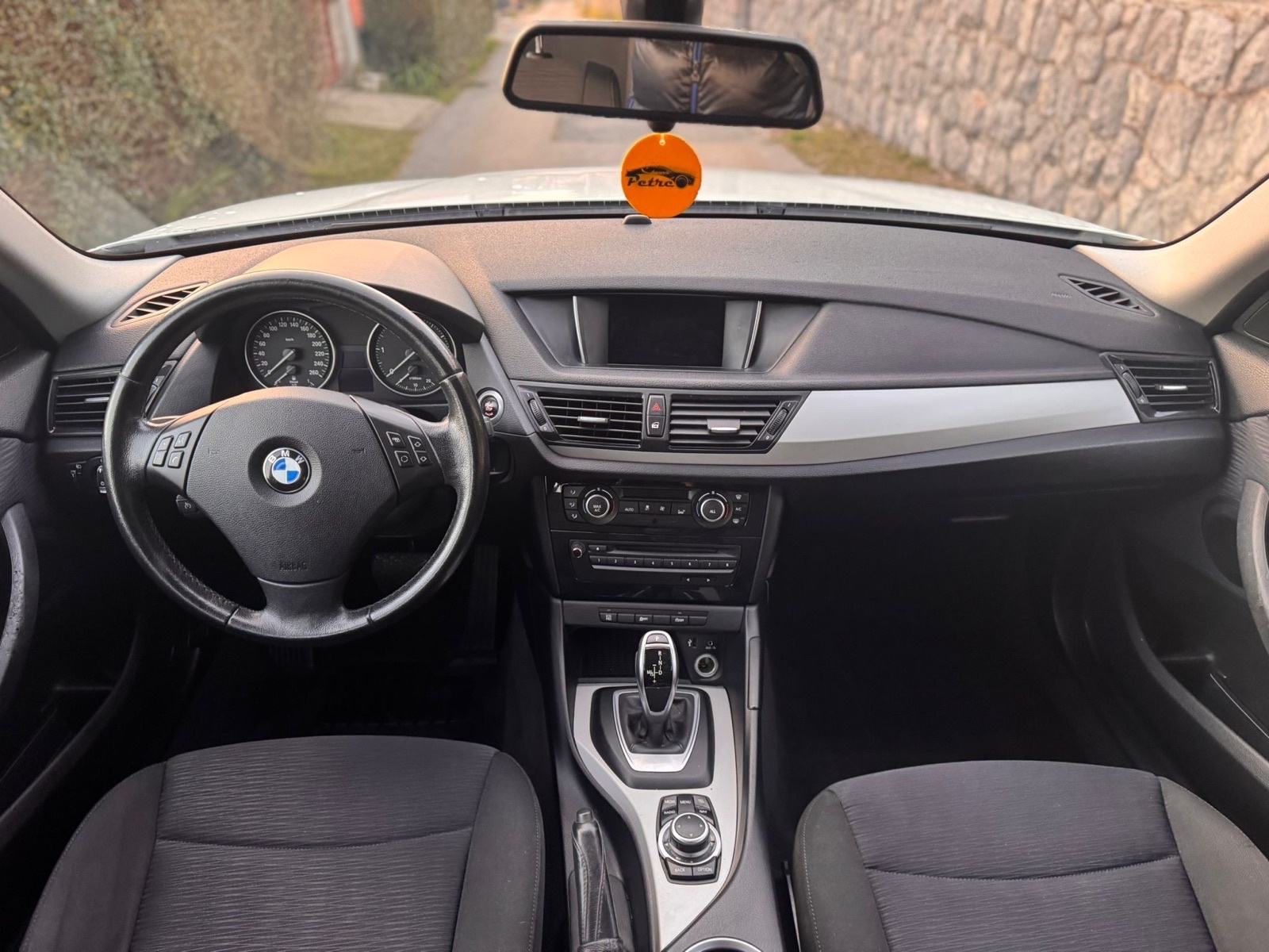 BMW X1 sDrive16d automatik, fotografija 9