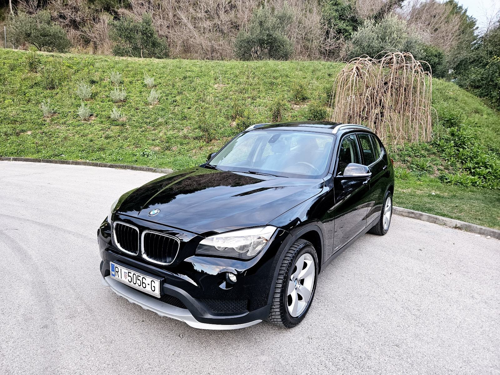 BMW X1 sDrive16d,kao nov,171000 kilometara, fotografija 1