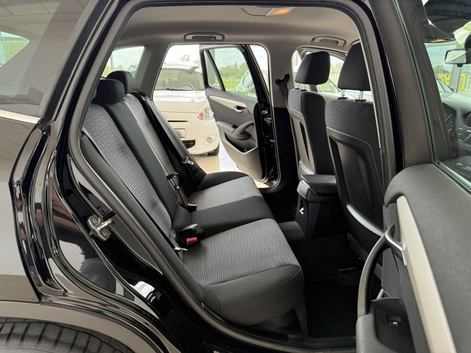 BMW X1 sDrive16d⭐️140.000km⭐️NAVI⭐️PARKING SENZORI⭐️ ALU 17⭐️GARANCIJA, fotografija 20