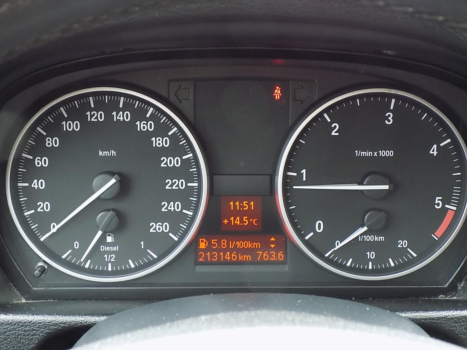 BMW X1 sDrive16d NEMA PRIJENOSA, KAO NOV, fotografija 14