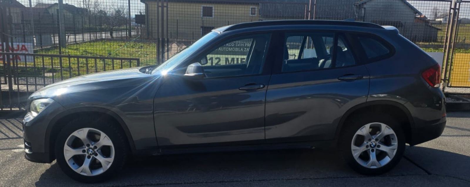 BMW X1 sDrive16d, fotografija 4