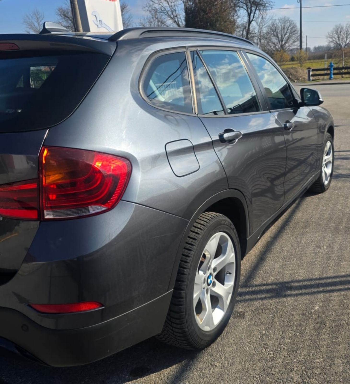 BMW X1 sDrive16d, fotografija 6