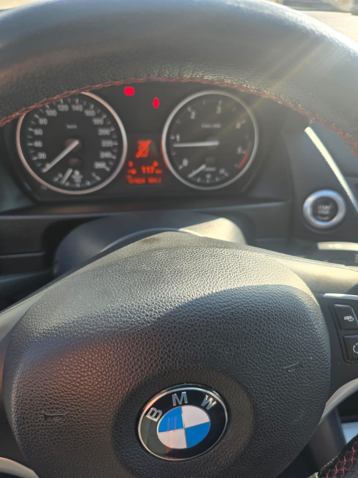 BMW X1 sDrive16d, fotografija 9