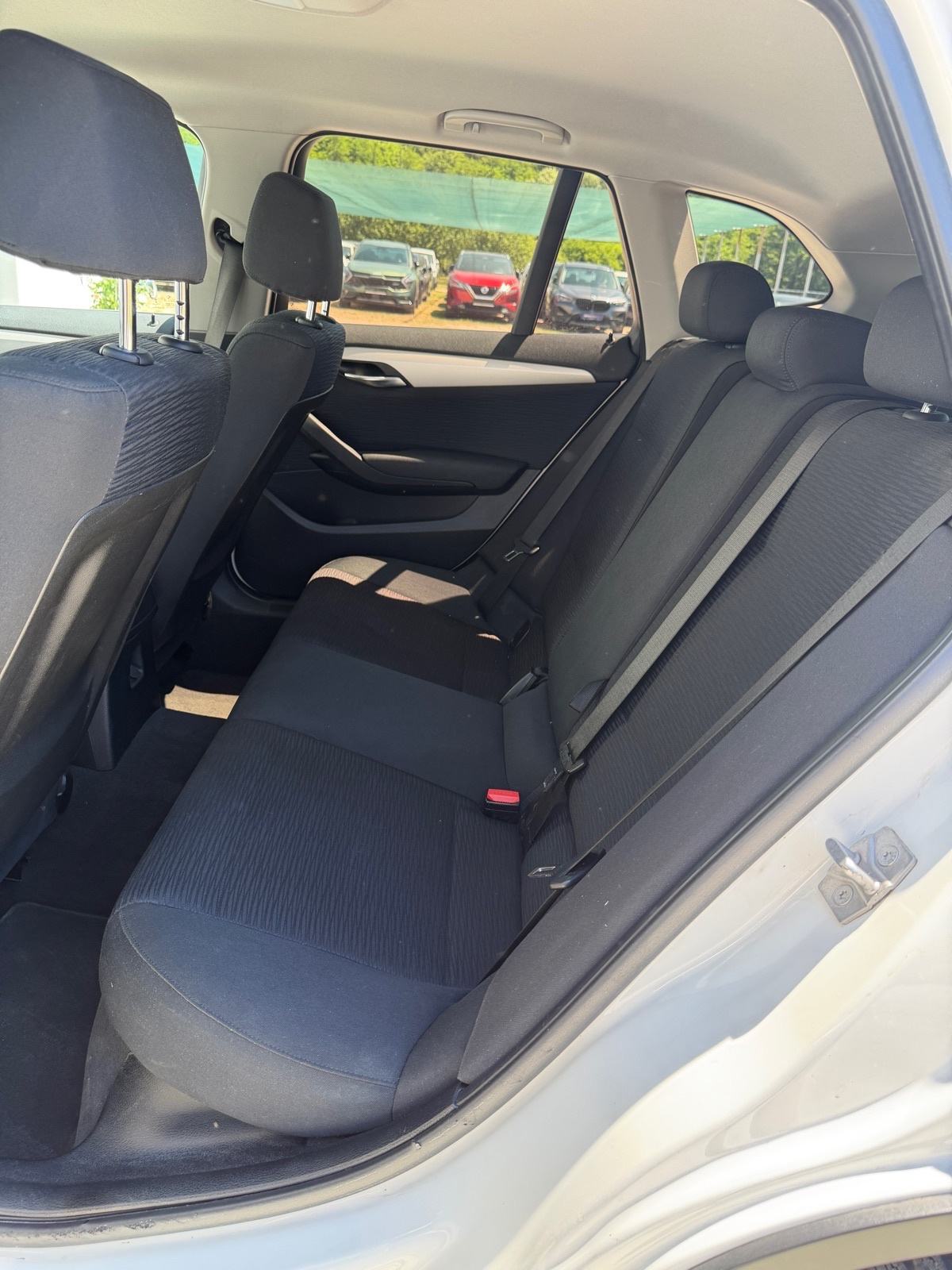 BMW X1 sDrive16d, fotografija 14