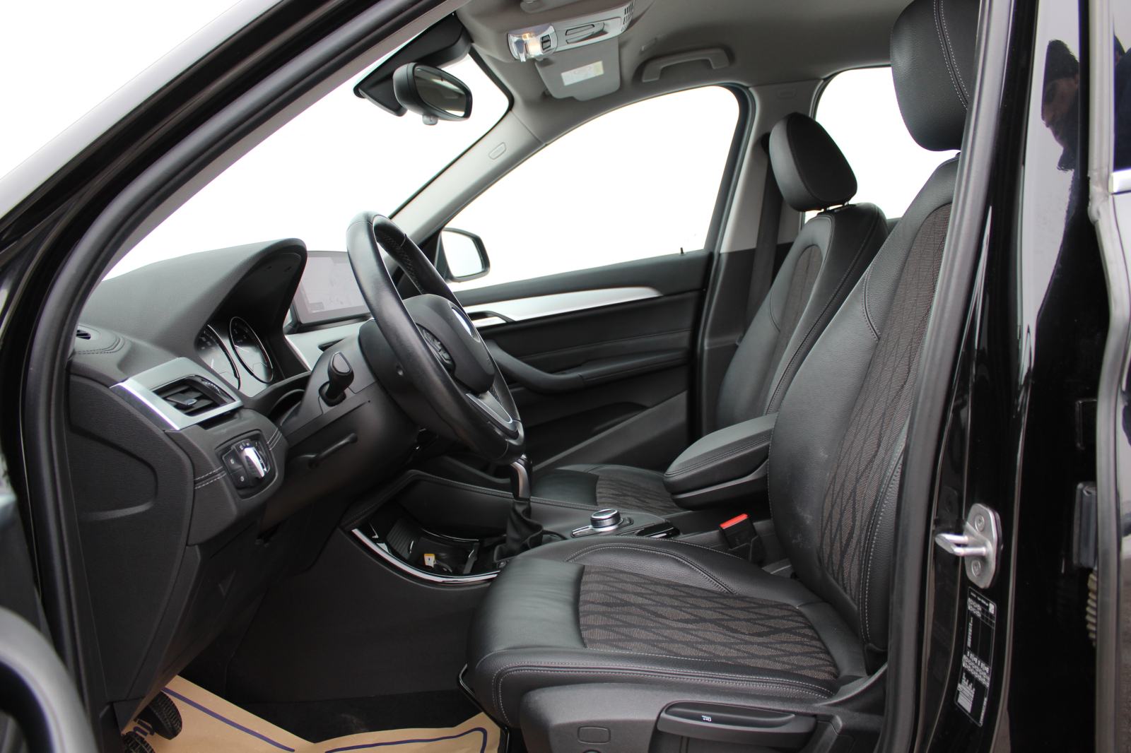BMW X1 sDrive16d xLine-LEASING BEZ UČEŠĆA!, fotografija 8