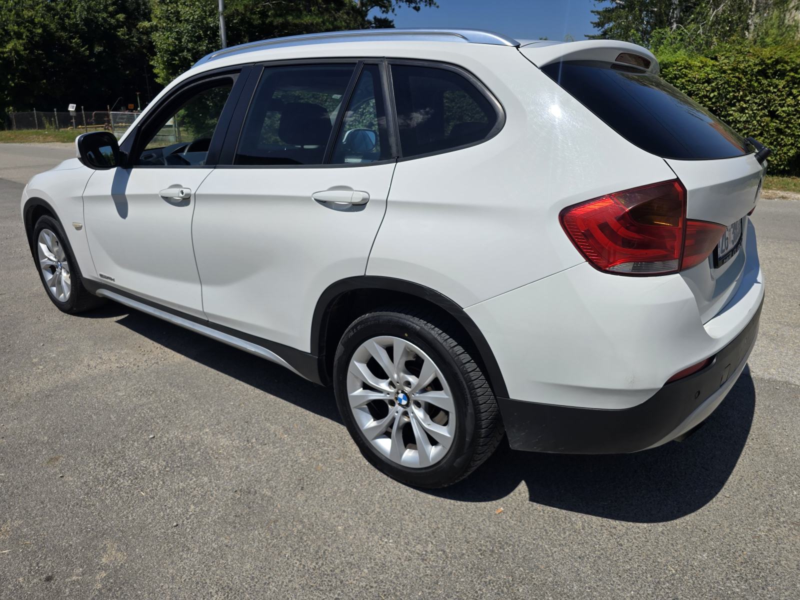 BMW X1 sDrive18d 105 kw . Redovito servisiran. Može zamjena, fotografija 16