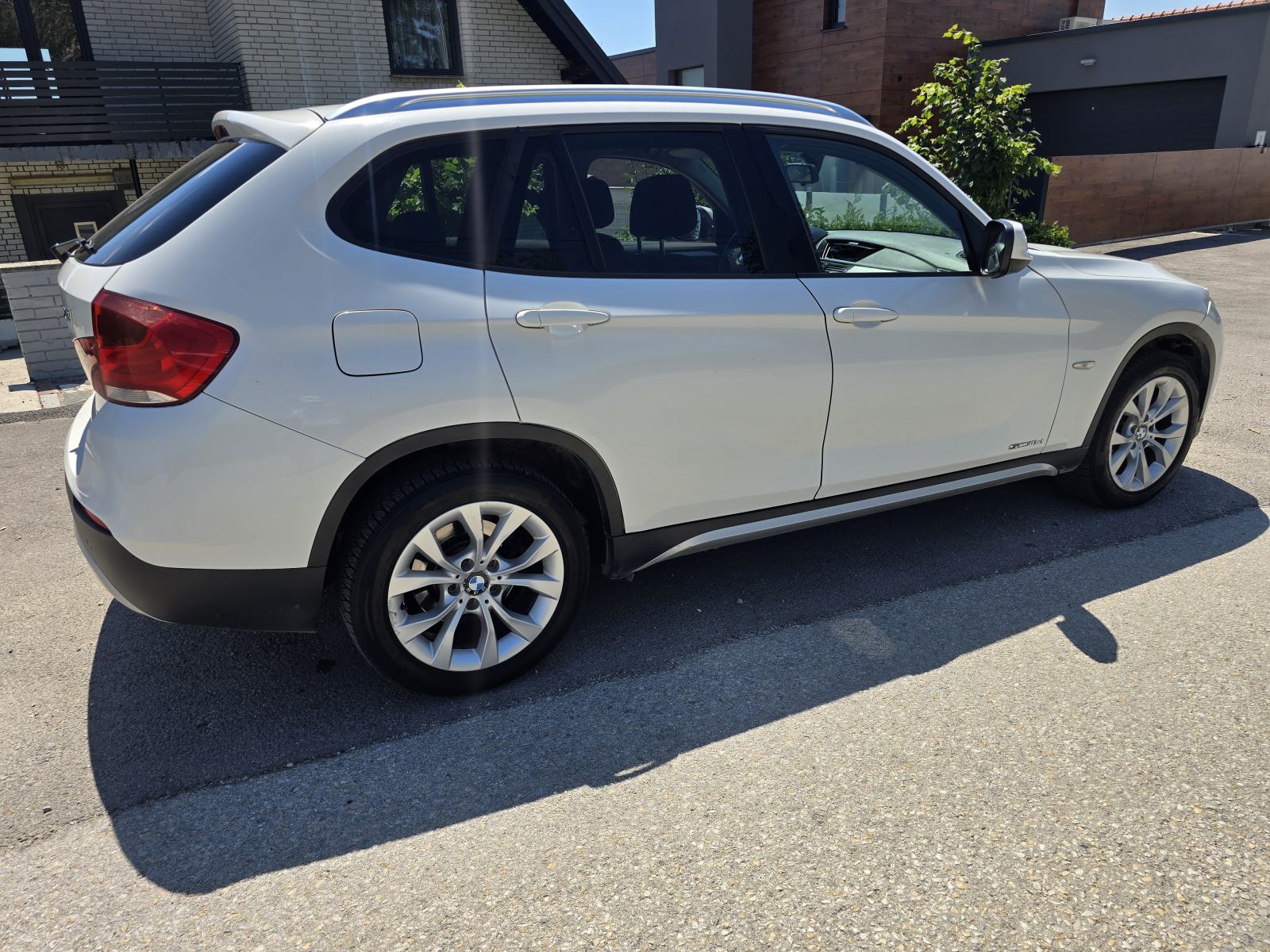 BMW X1 sDrive18d 105 kw . Redovito servisiran. Može zamjena, fotografija 12