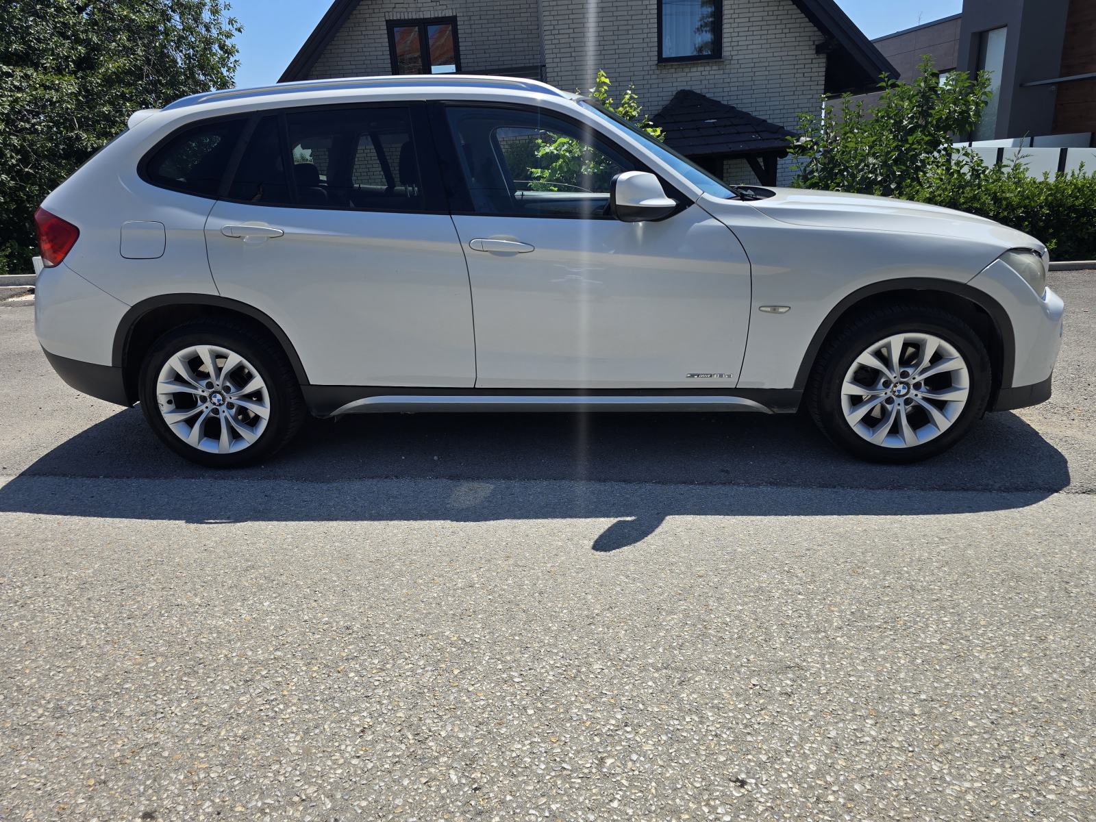 BMW X1 sDrive18d 105 kw . Redovito servisiran. Može zamjena, fotografija 11