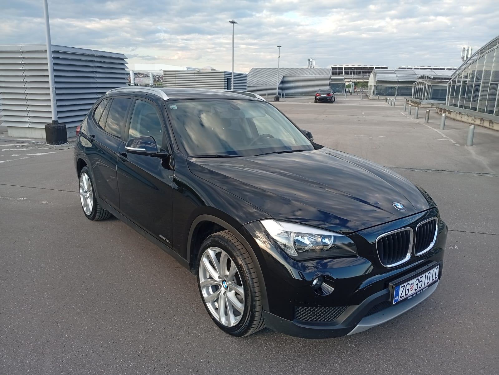 BMW X1 sDrive18d 2.0 DIZEL 8.900 FIX. VELIKI SERVIS NAPRAVLJEN, fotografija 3
