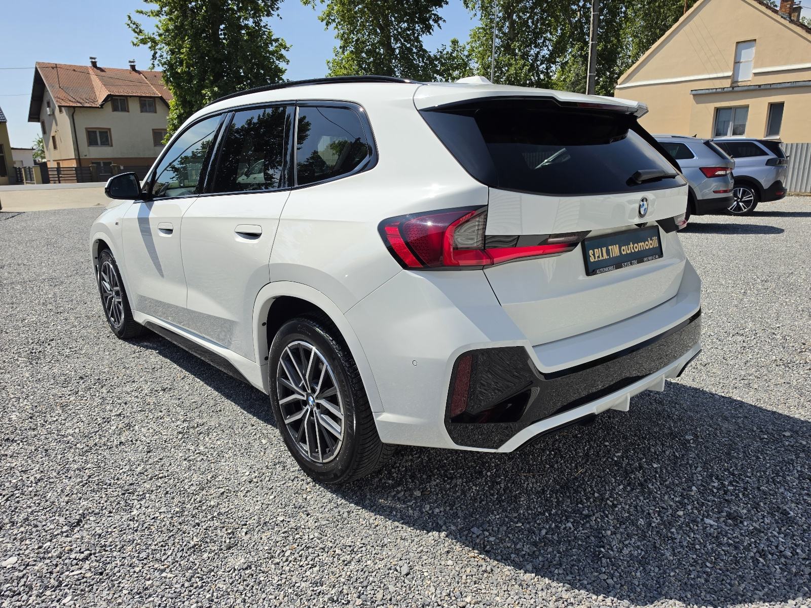 BMW X1 sDrive18d 49TKM,SERV.,NAVI.,MATRIX,ALU.,PDC,KAM.,VIRT., M SPORT, fotografija 3