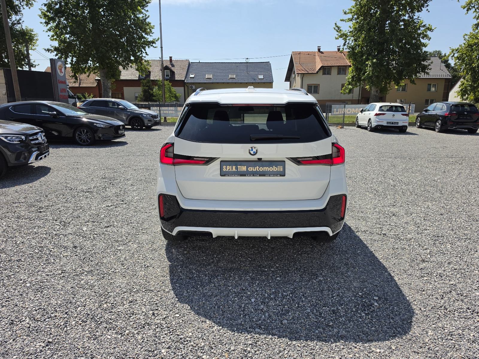 BMW X1 sDrive18d 49TKM,SERV.,NAVI.,MATRIX,ALU.,PDC,KAM.,VIRT., M SPORT, fotografija 4