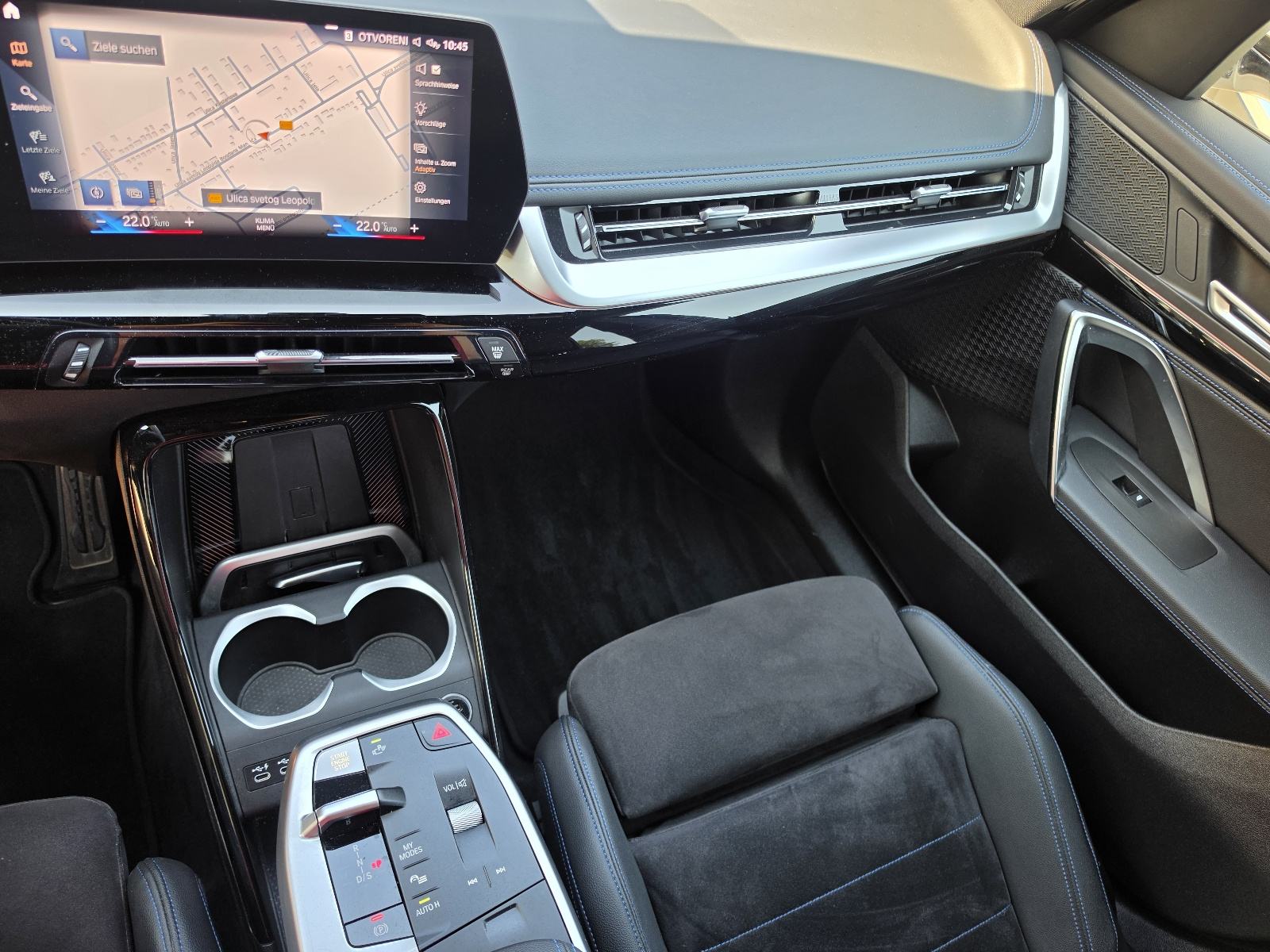 BMW X1 sDrive18d 49TKM,SERV.,NAVI.,MATRIX,ALU.,PDC,KAM.,VIRT., M SPORT, fotografija 12