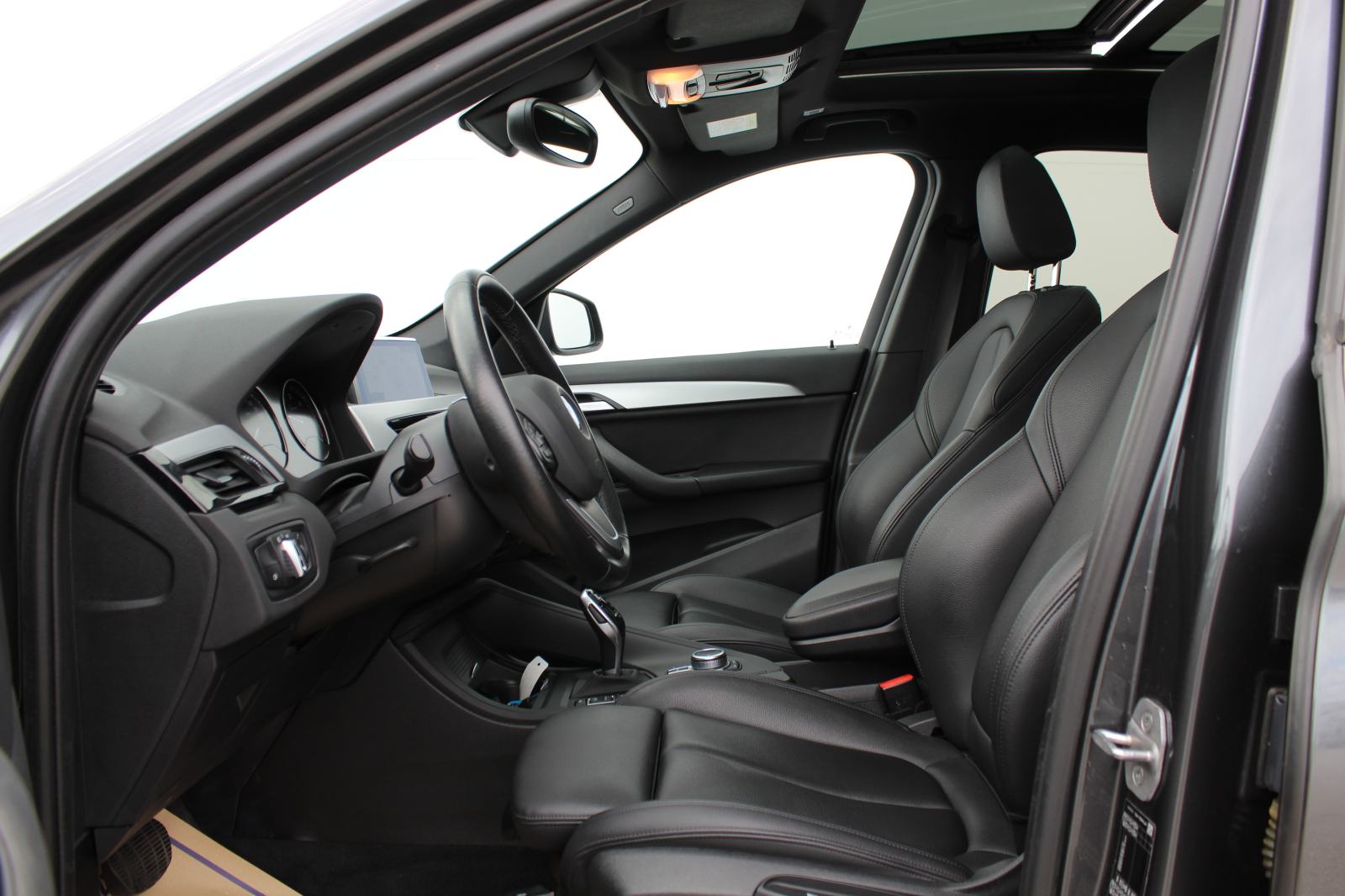 BMW X1 sDrive18d Advantage Aut., fotografija 8