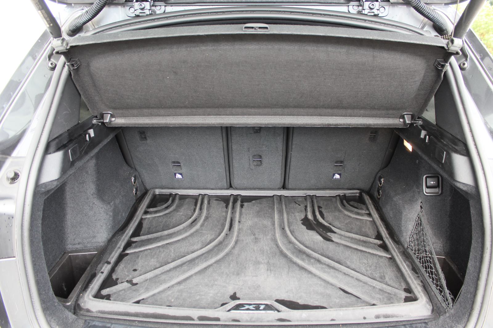 BMW X1 sDrive18d Advantage Aut., fotografija 14