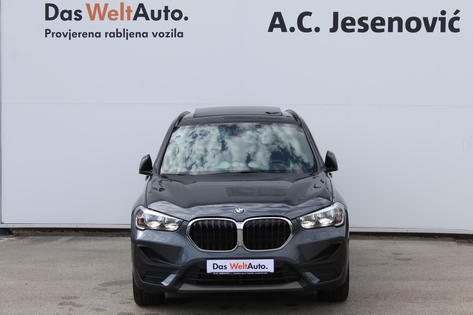 BMW X1 sDrive18d Advantage Aut., fotografija 2