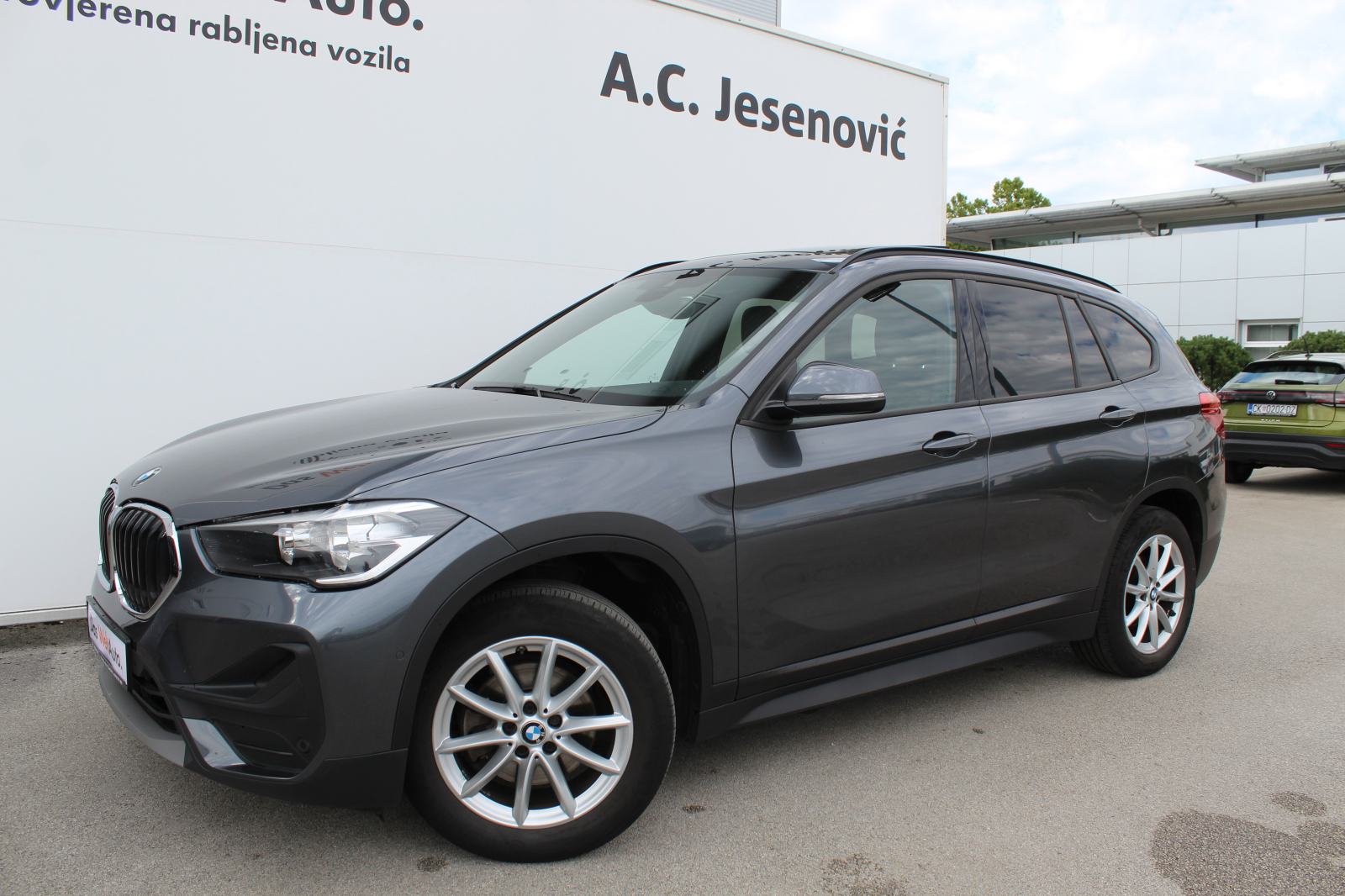 BMW X1 sDrive18d Advantage Aut., fotografija 7