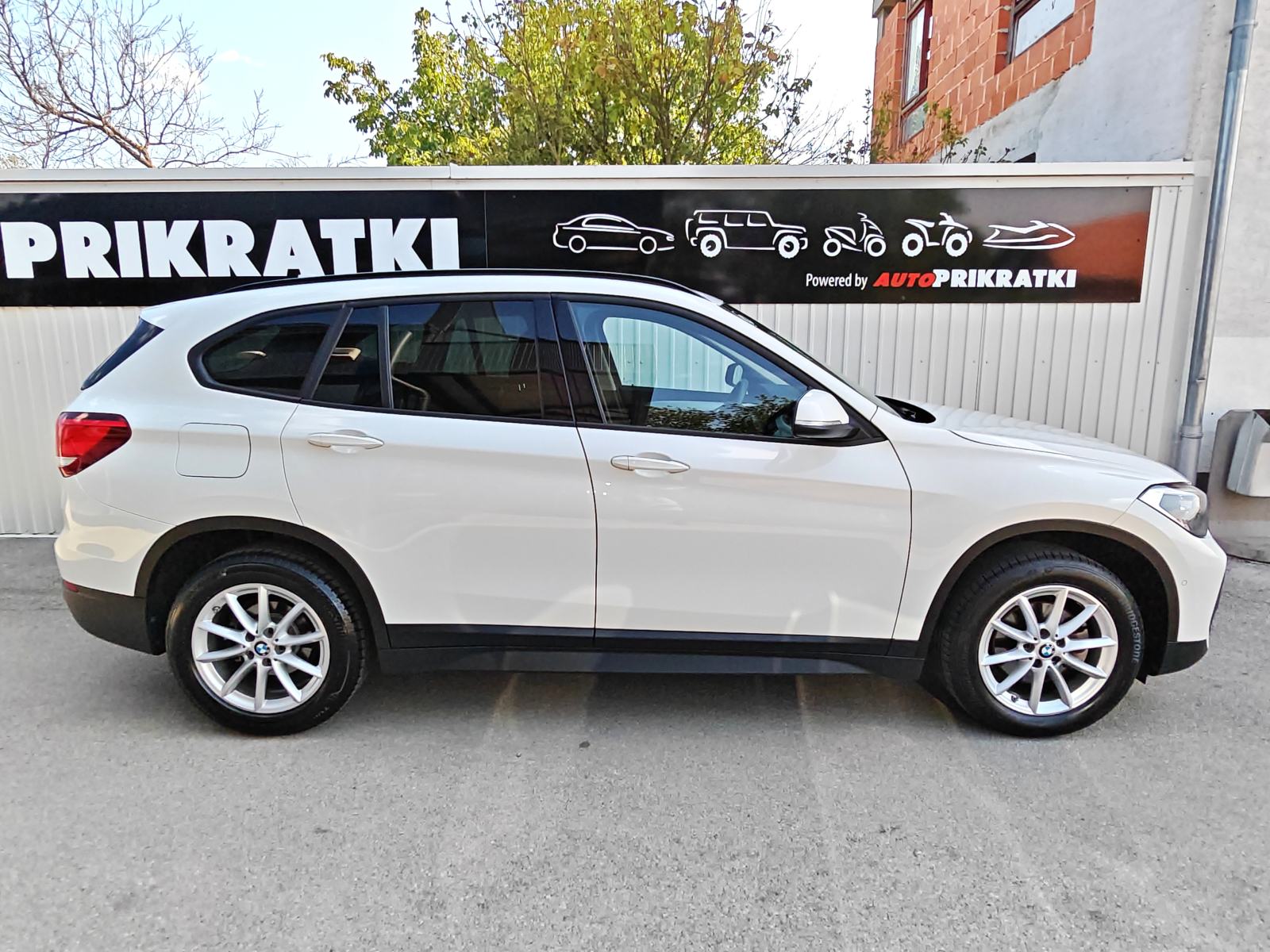 BMW X1 sDrive18d Advantage, pogled izvana - slika 2