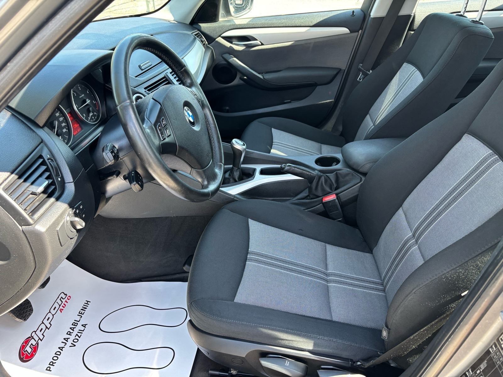 BMW X1 sDrive18d AUT.DVOZ.KLIMA - ALU - PDC - TEMP, fotografija 9