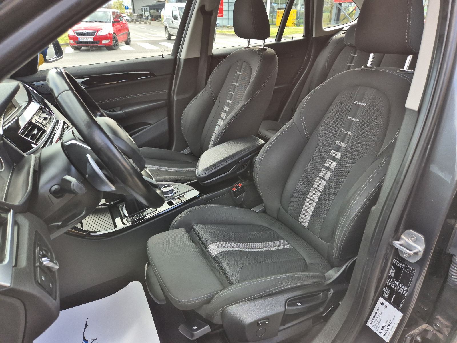 BMW X1 sDrive18d AUT. SPORT LINE FULL LED NAVI **GARANCIJA**, fotografija 8
