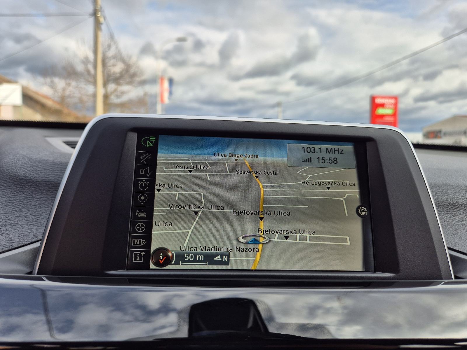 BMW X1 sDrive18d AUT. SPORT LINE FULL LED NAVI **GARANCIJA**, fotografija 14