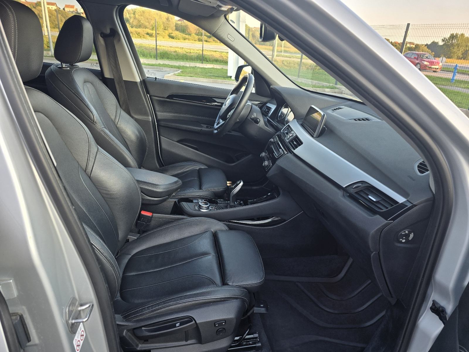 BMW X1 sDrive18d automatik 2018.godina, fotografija 9