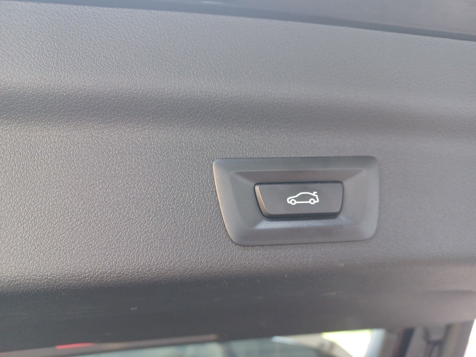 BMW X1 sDrive18d automatik 2023.godina, fotografija 6