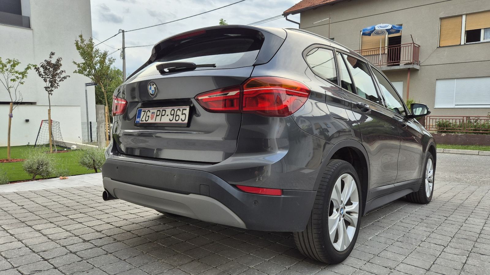 BMW X1 sDrive18d AUTOMATIK!!ADVANTAGE!!, fotografija 12