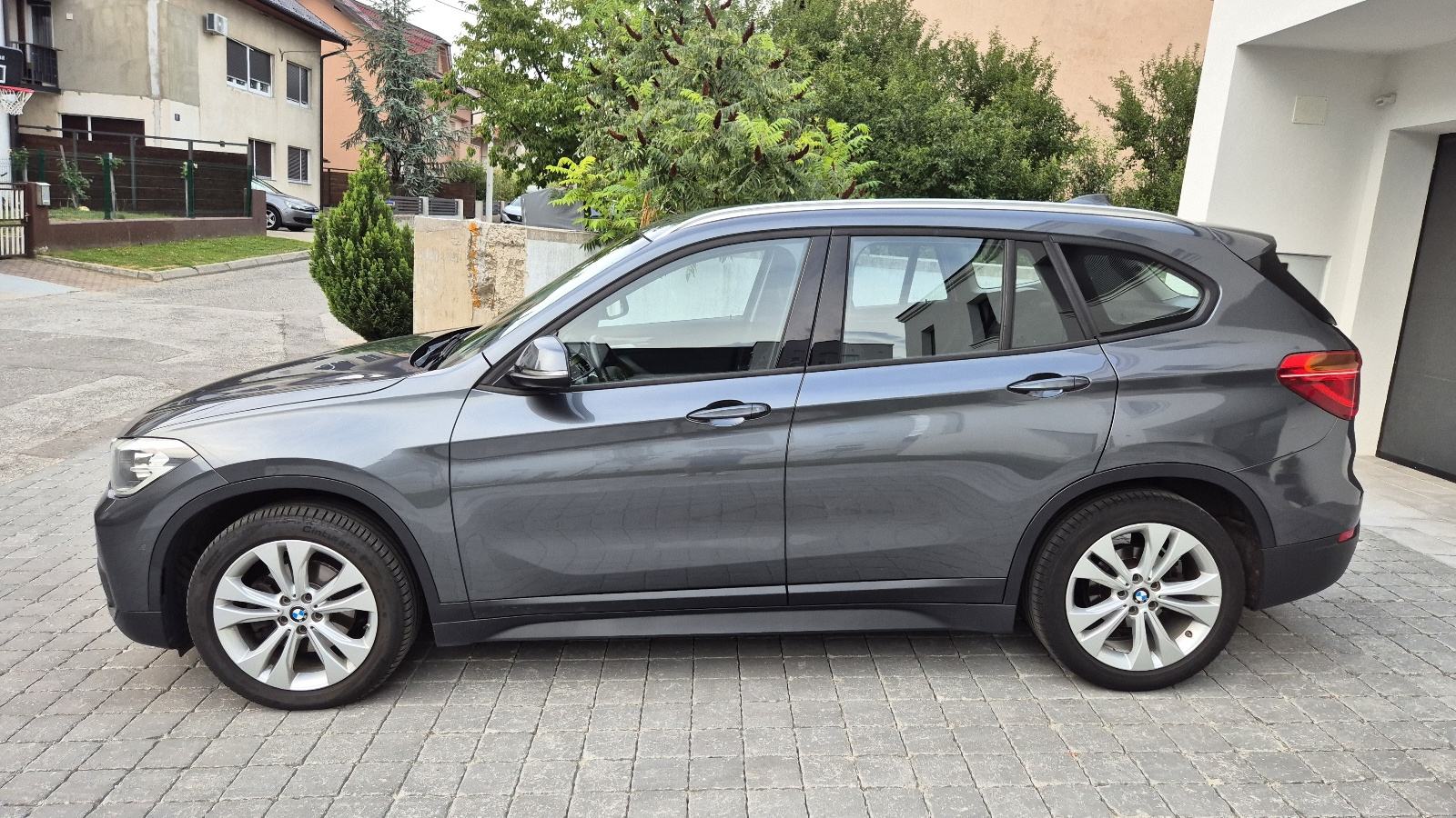 BMW X1 sDrive18d AUTOMATIK!!ADVANTAGE!!, fotografija 11