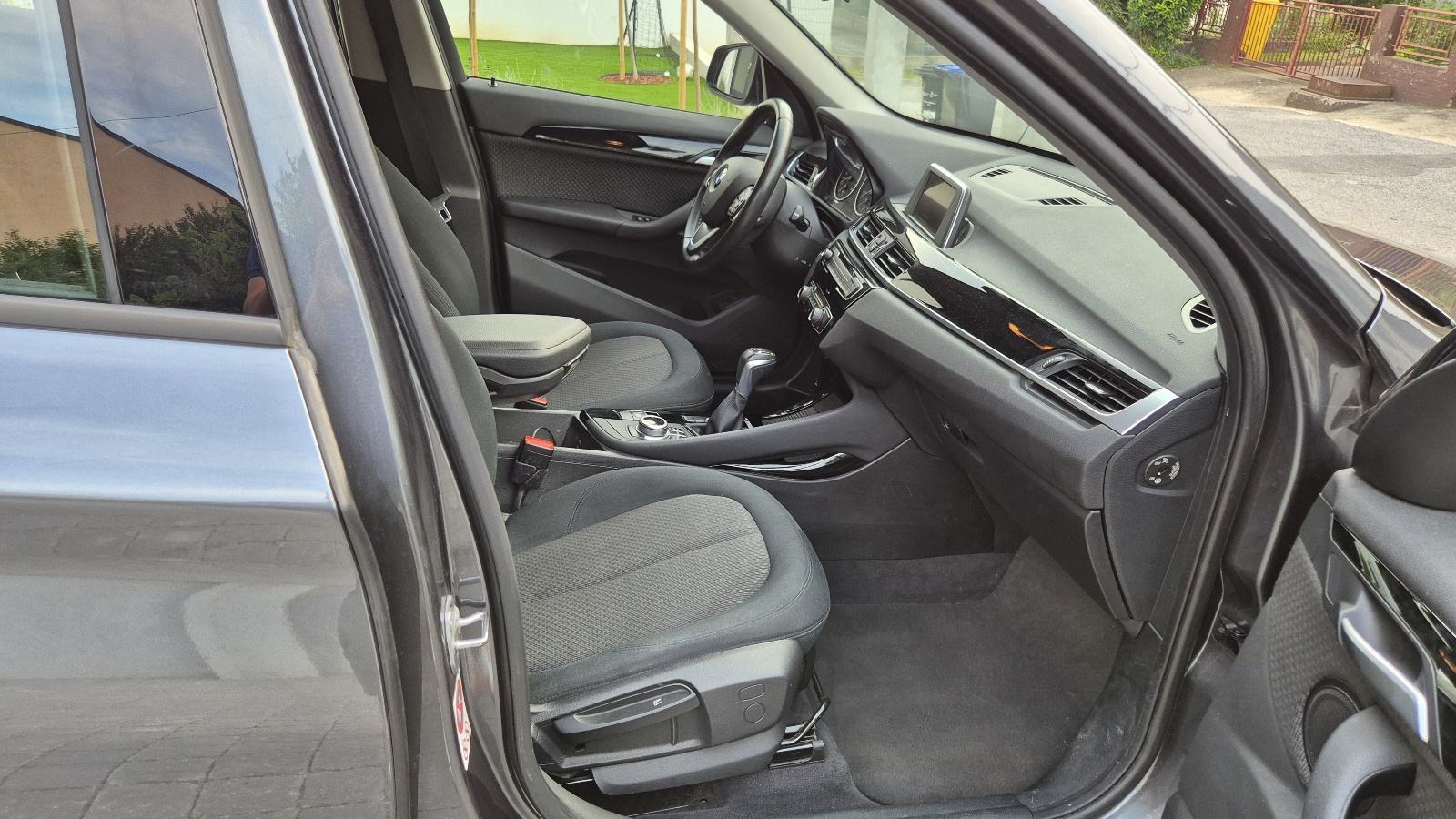BMW X1 sDrive18d AUTOMATIK!!ADVANTAGE!!, fotografija 17