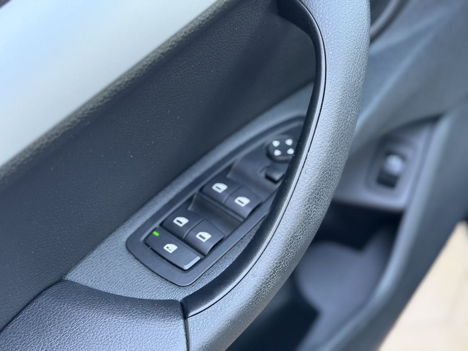 REZERVIRANO‼️BMW X1 sDrive18d~Automat~Led~Navi~Kamera~Servisna~Jamstvo, fotografija 15