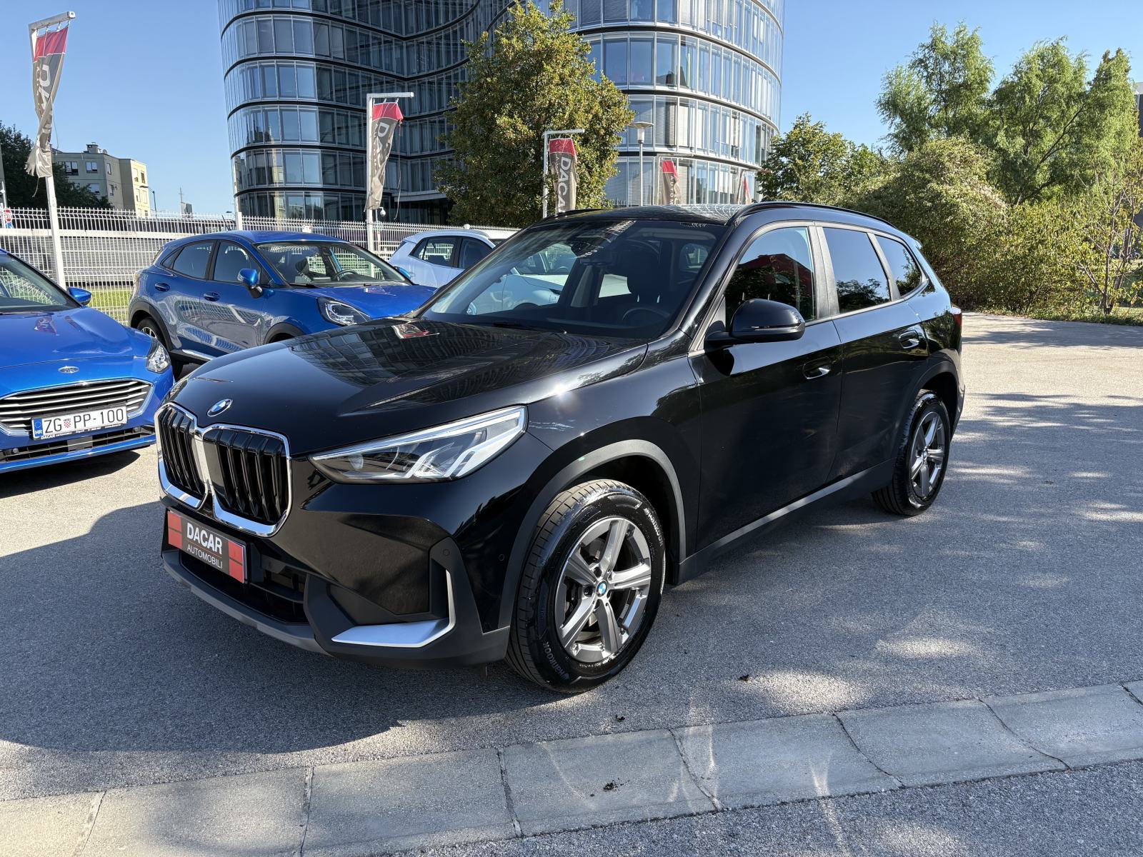 BMW X1 sDrive18d automatik NOVI MODEL, fotografija 1