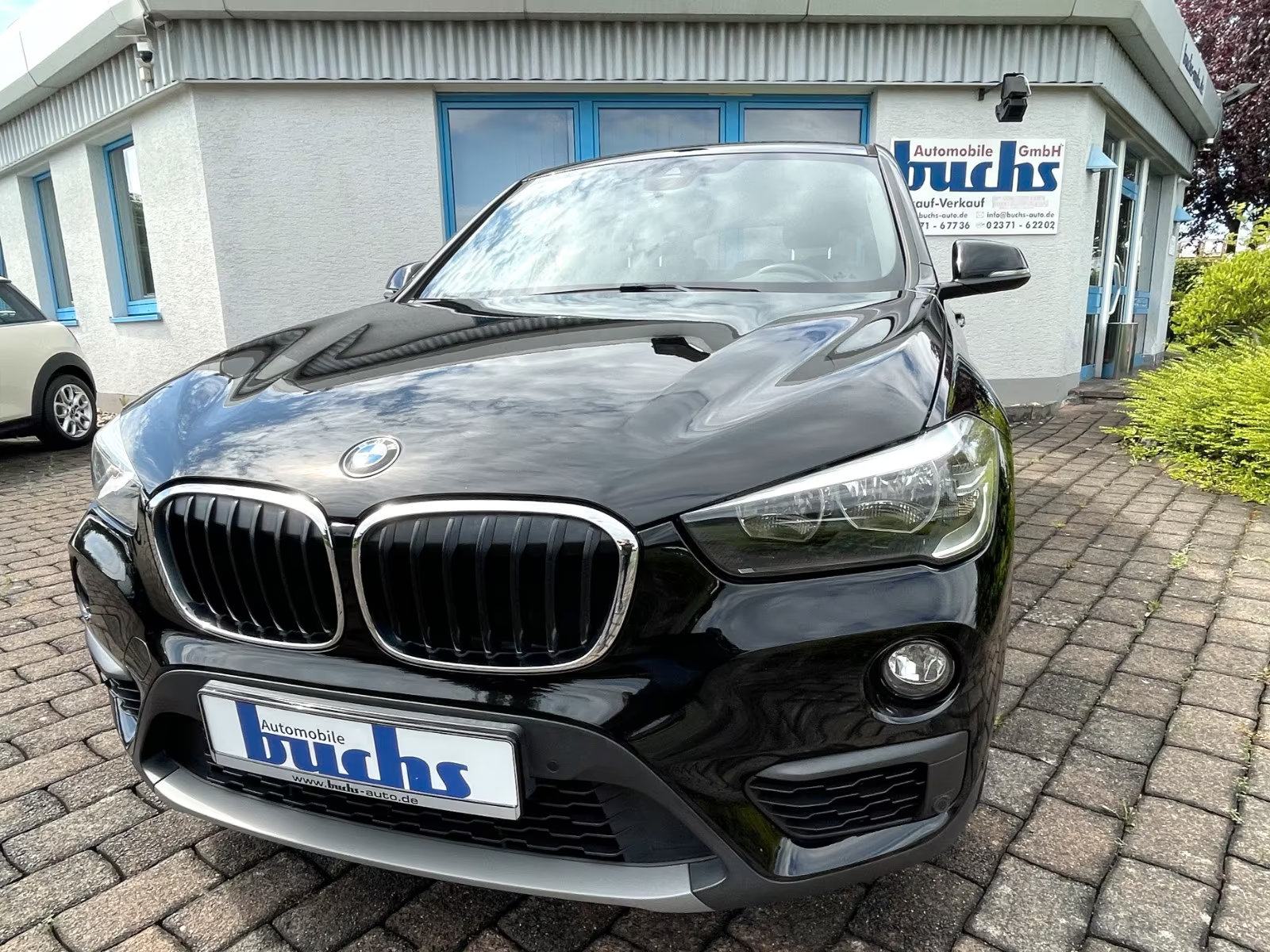 BMW X1 sDrive18d automatik navi gr.sj. PDCx2 cjelogodišnje gume, fotografija 12