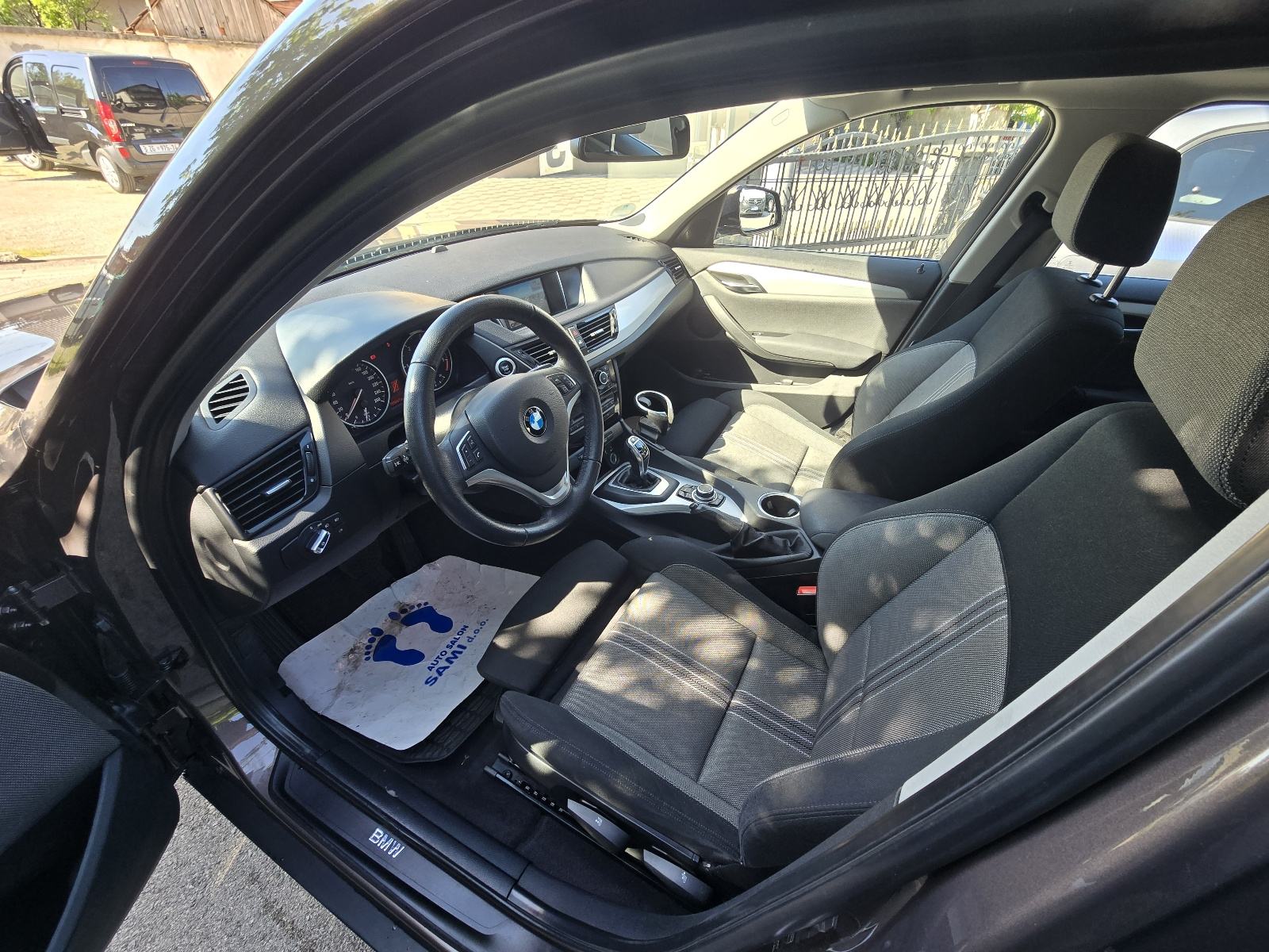 BMW X1 sDrive18d automatik SERVISNA FUL OPREMA AKCIJA 10999, fotografija 12