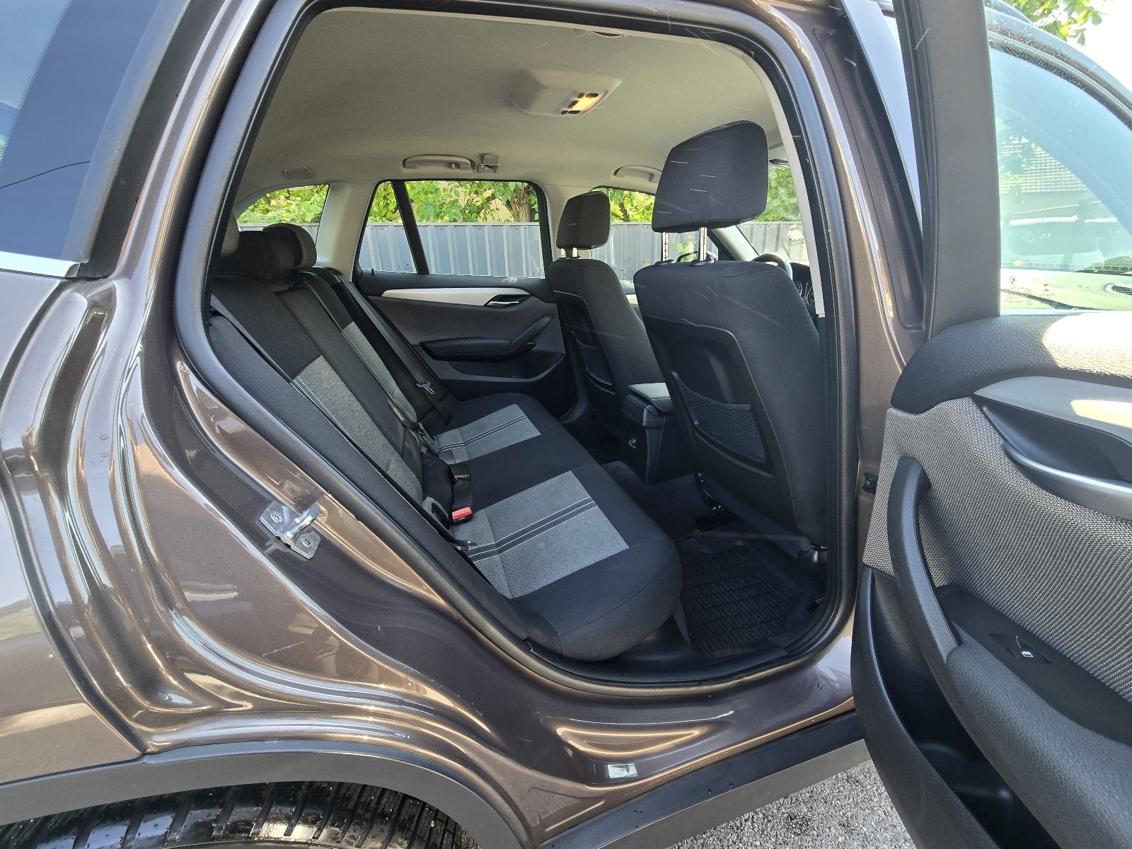 BMW X1 sDrive18d automatik SERVISNA FUL OPREMA AKCIJA 10999, fotografija 16