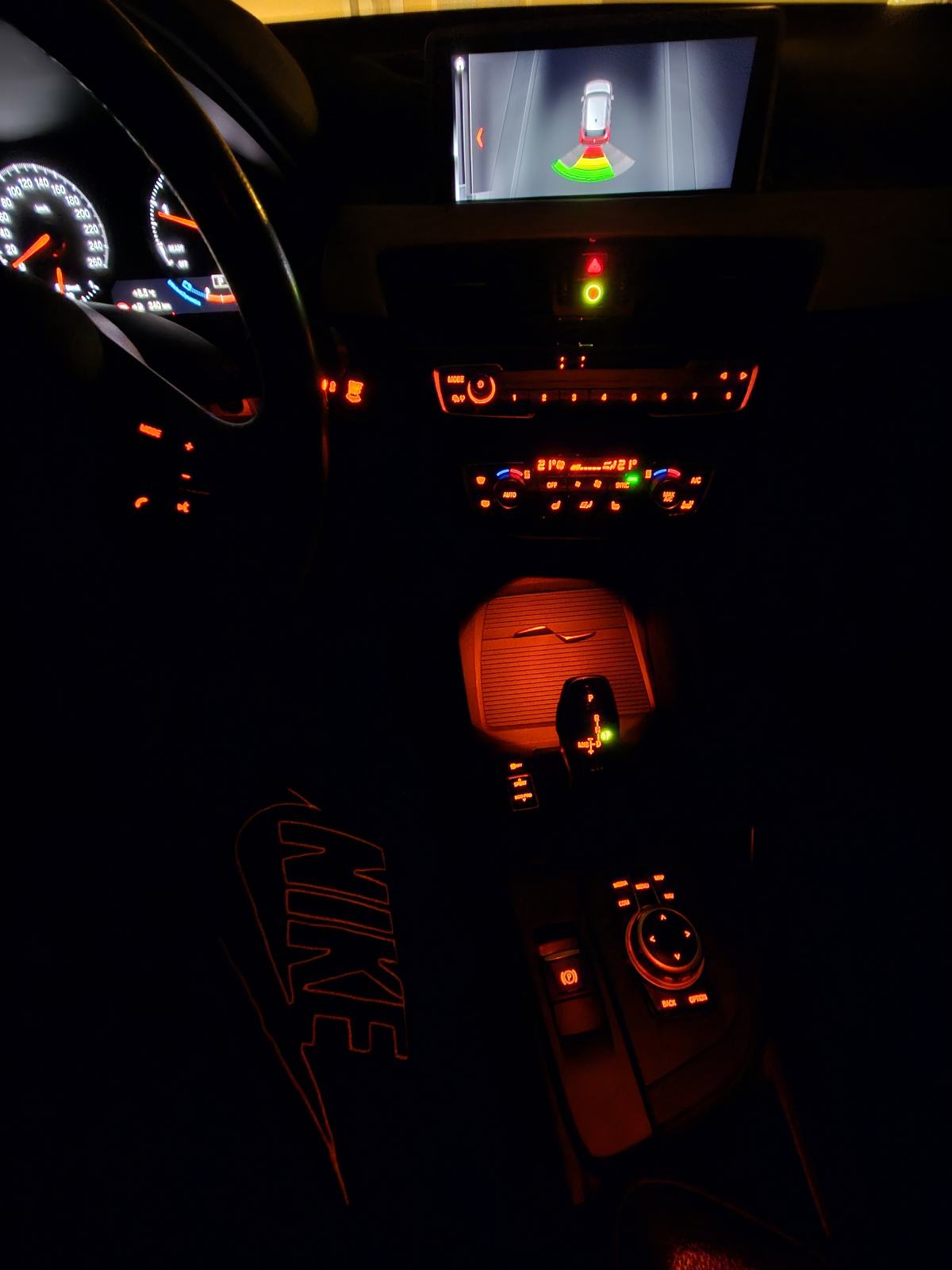 BMW X1 sDrive18d automatik, fotografija 4